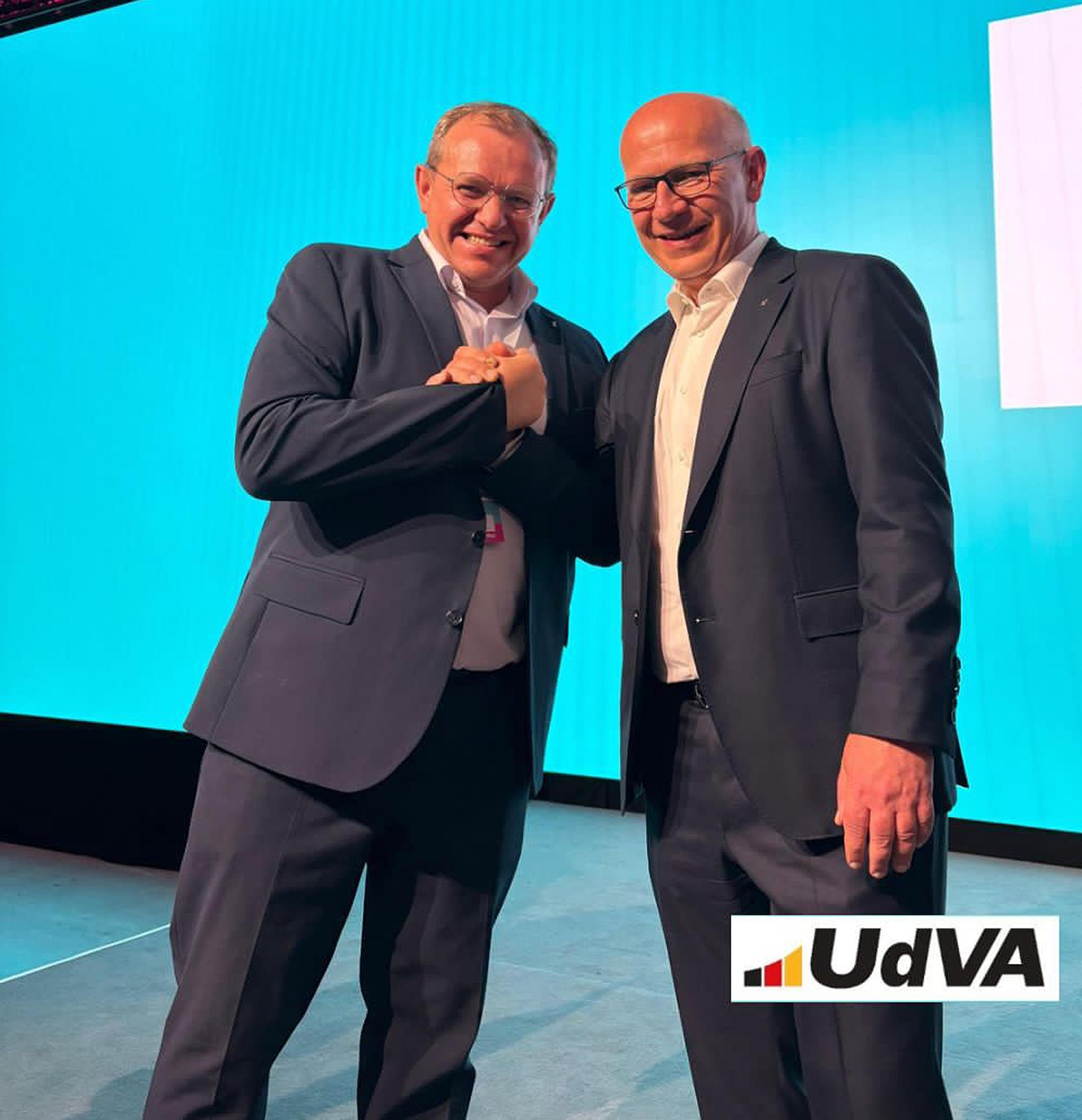 Walter Gauks mit Kai Wegner
