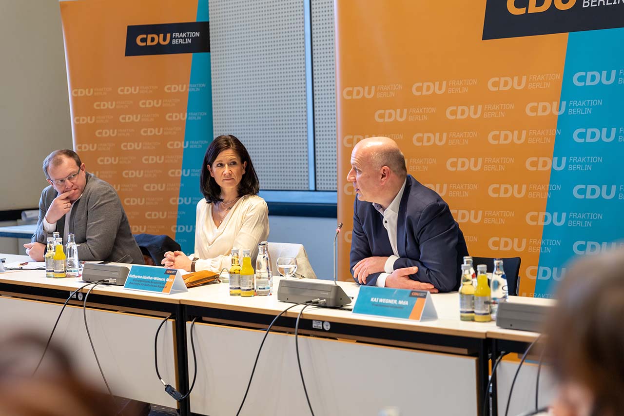 Walter Gauks, Katharina G�nther-W�nsch u. Kai Wegner Foto: Daniel Steinbrecher